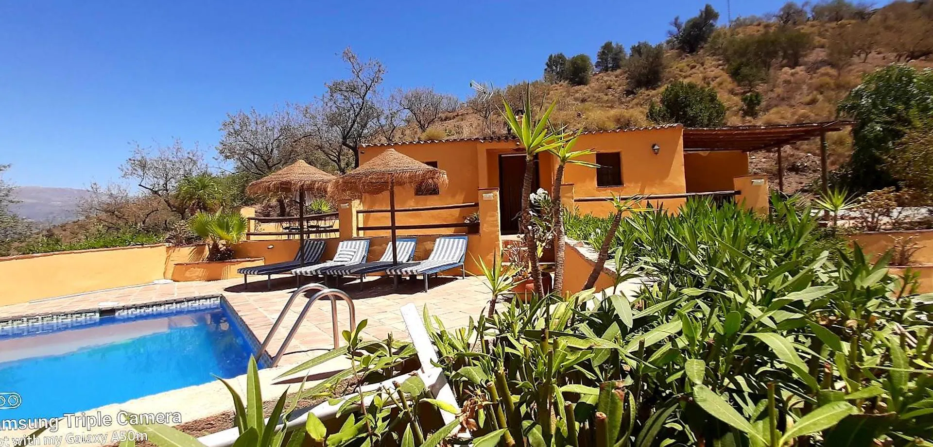 Cortijo Los Montes With Private Pool Viñuela Casa rural